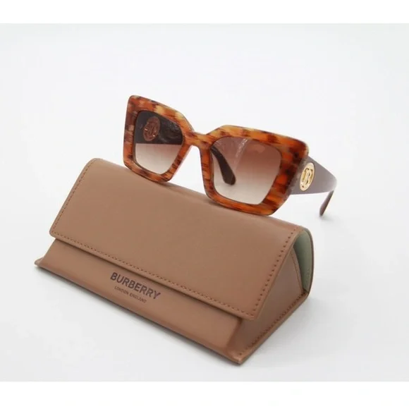 Burberry | Accessories | New Burberry Daisy Sunglasses  display picture 1